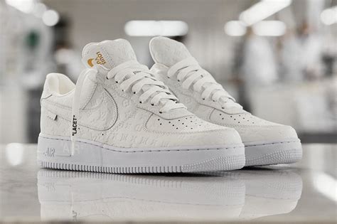 louis vuitton af1 white